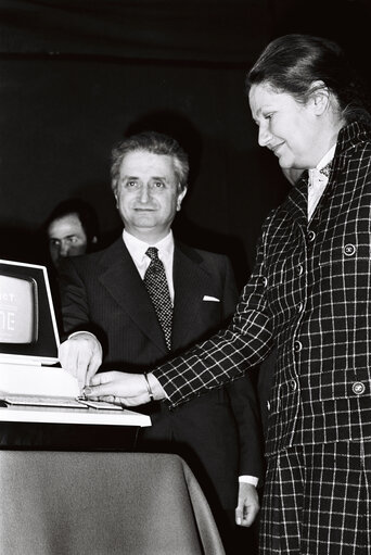 Fotografija 11: Presentation of Euronet DIANE — the European online information network at the European Parliament in Strasbourg