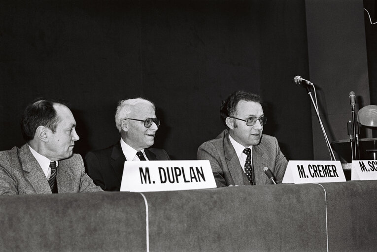 Φωτογραφία 30: Meeting at the European Parliament in Strasbourg in February 1980