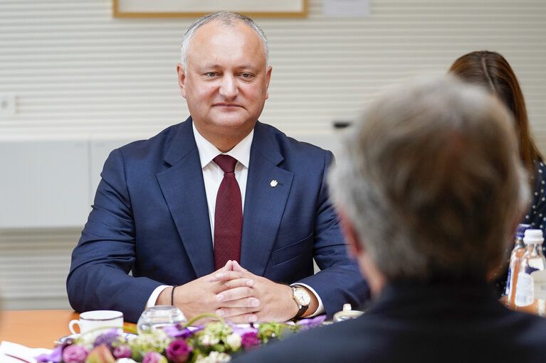 Photo 11 : David SASSOLI - EP President meets with Igor DODON - President of Moldova