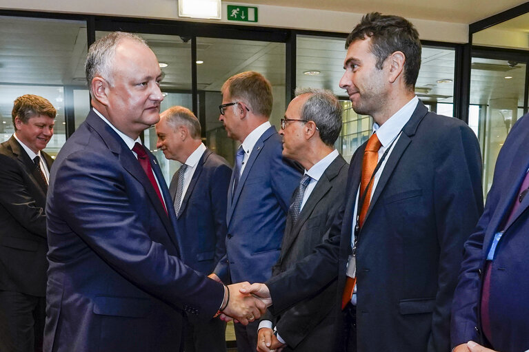 Photo 19 : David SASSOLI - EP President meets with Igor DODON - President of Moldova