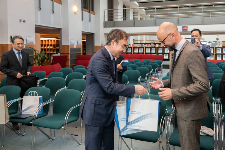 Fotografie 5: Signing ceremony of the Memorandum of Understanding with the South Korean National Assembly