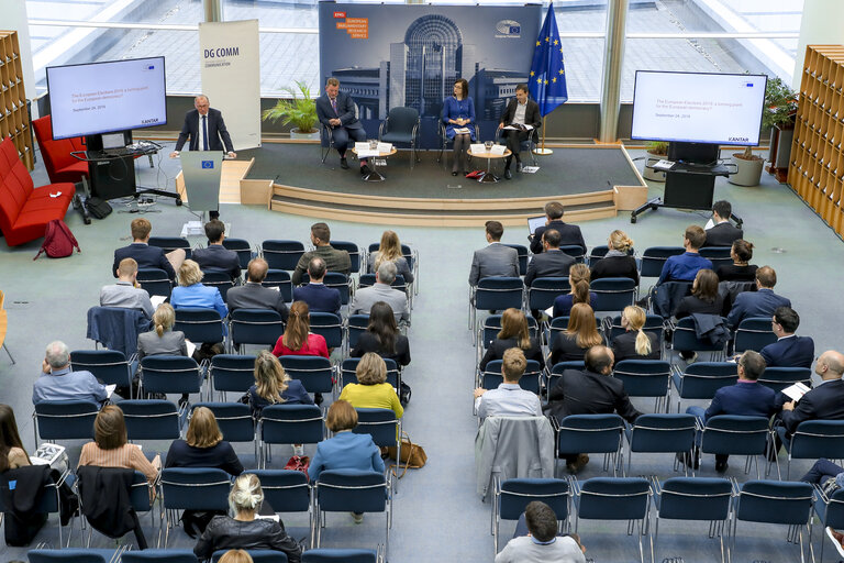 Zdjęcie 20: Launch event for this post-electoral survey and Public Opinion Monitoring Unit study. Have European elections entred a new dimension? The 2019 Post-Electoral Eurobarameter Study