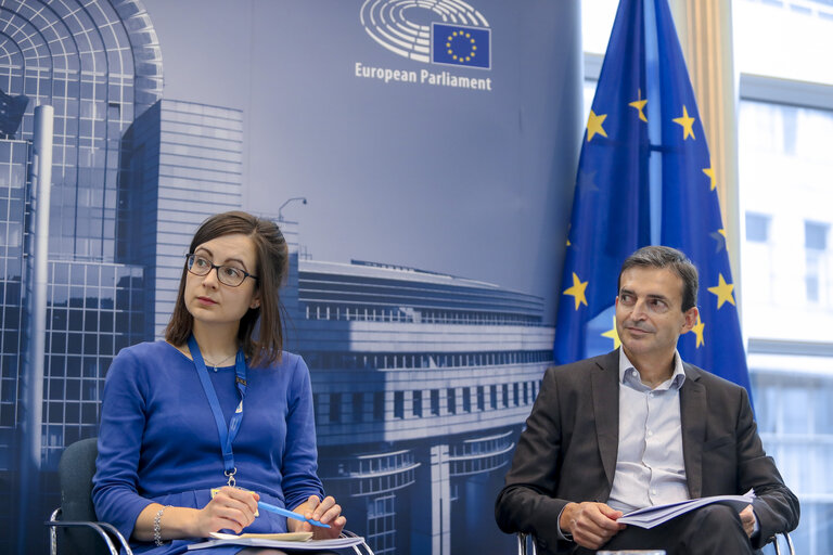 Zdjęcie 27: Launch event for this post-electoral survey and Public Opinion Monitoring Unit study. Have European elections entred a new dimension? The 2019 Post-Electoral Eurobarameter Study