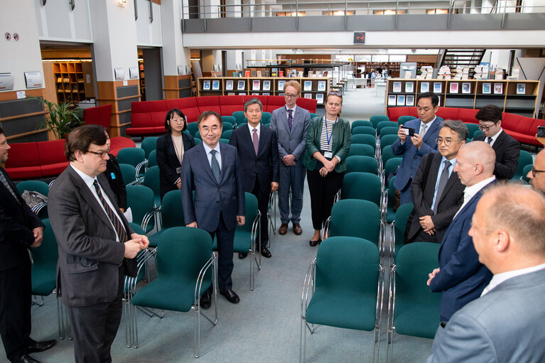 Fotografie 16: Signing ceremony of the Memorandum of Understanding with the South Korean National Assembly