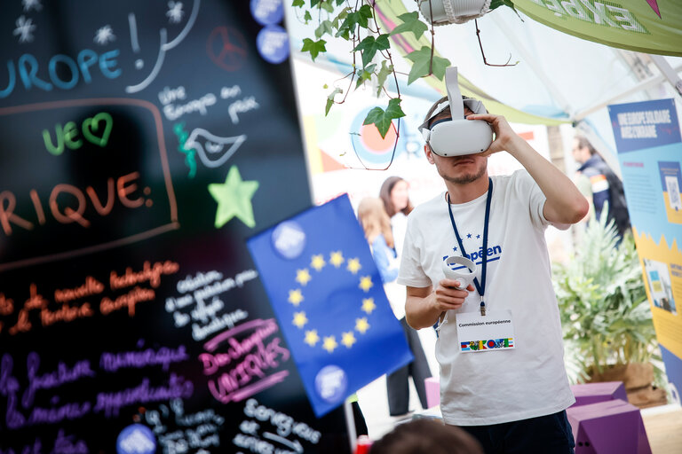 Fotogrāfija 48: Europe Day 2022 in Paris, France