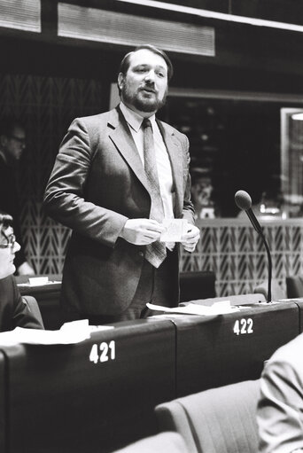 Photo 6 : The MEP Tom SPENCER during a session in Strasbourg in March 1980.