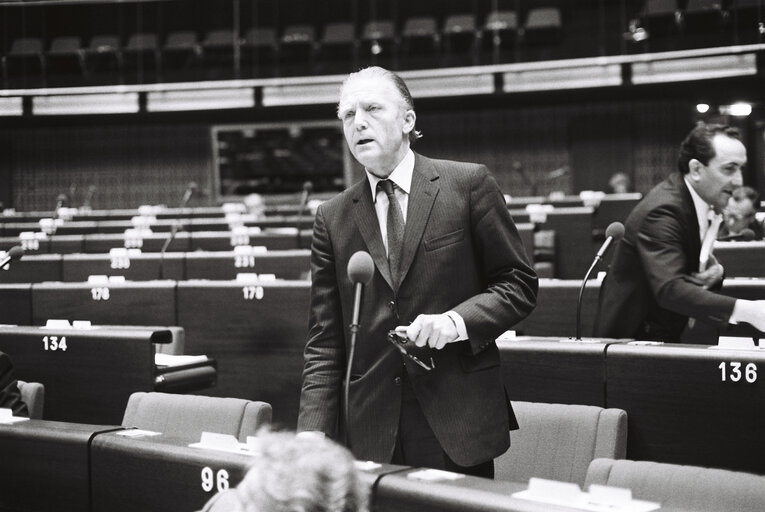 Photo 2: The MEP Philipp von BISMARCK during a session in Strasbourg in March 1980.