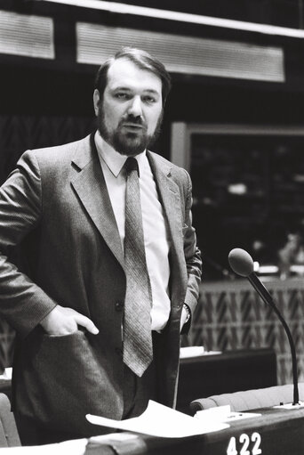 Photo 7 : The MEP Tom SPENCER during a session in Strasbourg in March 1980.