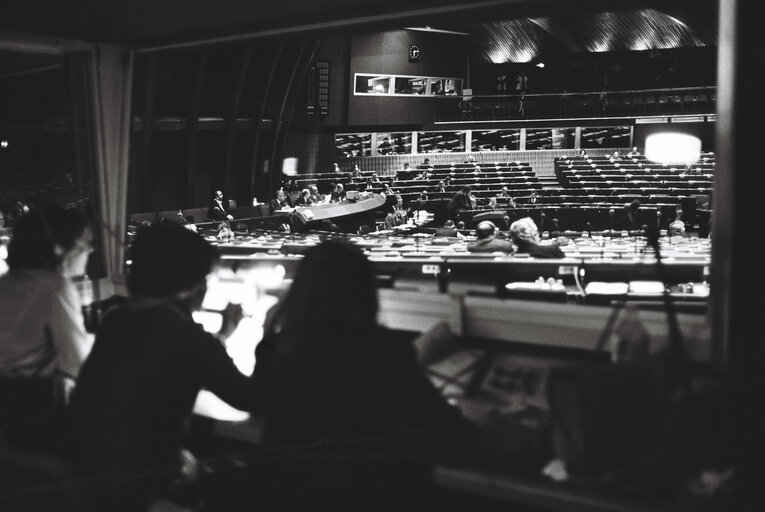 Photo 3: Stockshot of interpreter in the European Parliament in Strasbourg