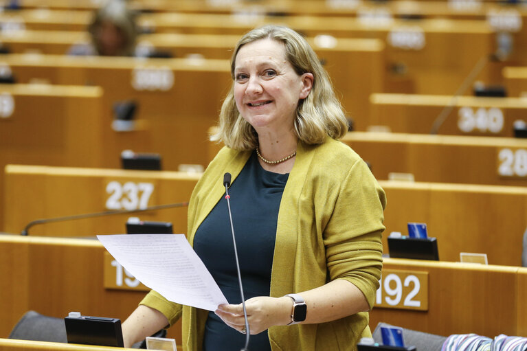 Photo 29 : Plenary session - Council and Commission statements - Preparation of the European Council meeting of 17 and 18 October 2019