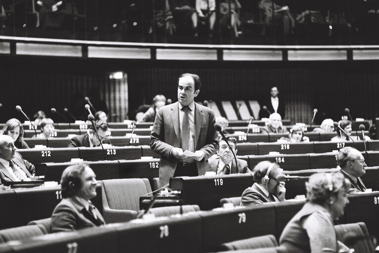 Fotografija 1: The MEP Georges MARCHAIS during a session in Strasbourg in March 1980.