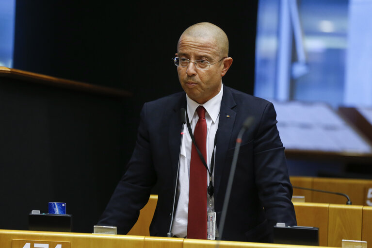 Photo 10 : Plenary session - Council and Commission statements - Preparation of the European Council meeting of 17 and 18 October 2019