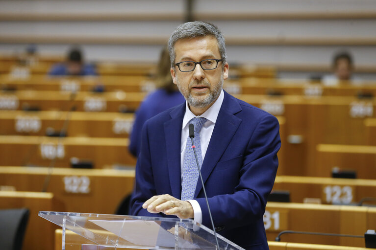 Photo 5 : Plenary session - Council and Commission statements - Preparation of the European Council meeting of 17 and 18 October 2019