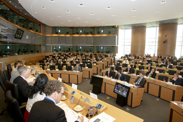 Foto 1: Exchange de Views on the Legislative and Program Work 2010-2011