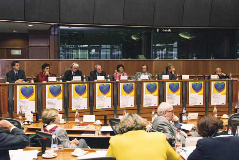 Billede 1: Group of the European People's Party meeting at the European Parliament in Brussels - Senior Citizens in the 21st century