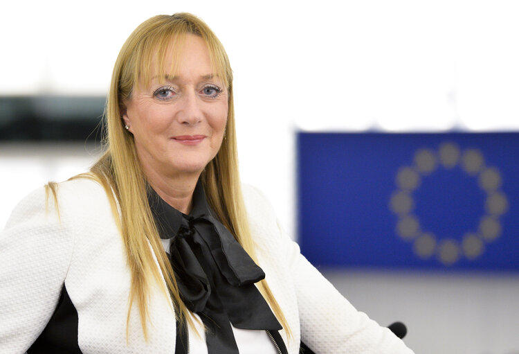 Valokuva 11: Marlene MIZZI in the EP in Strasbourg