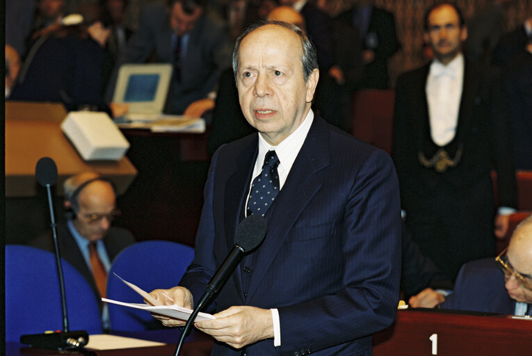 Lamberto DINI, Italian Prime Minister during a session in Strasbourg in April 1996.