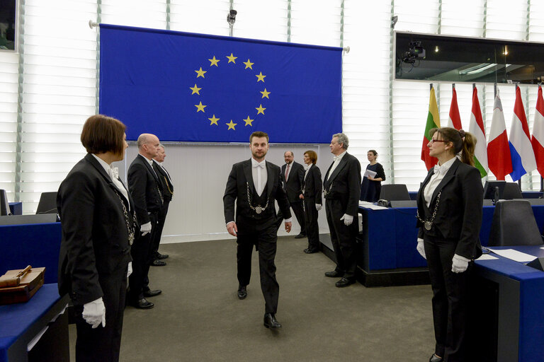 Fotografie 1: EP President chairs the Plenary. : Plenary Key debate: Preparation of the European Council