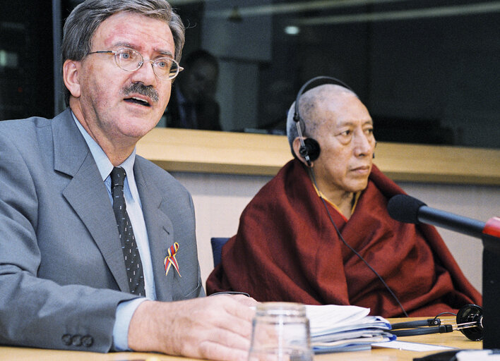 Press conference on the Tibet Intergroup