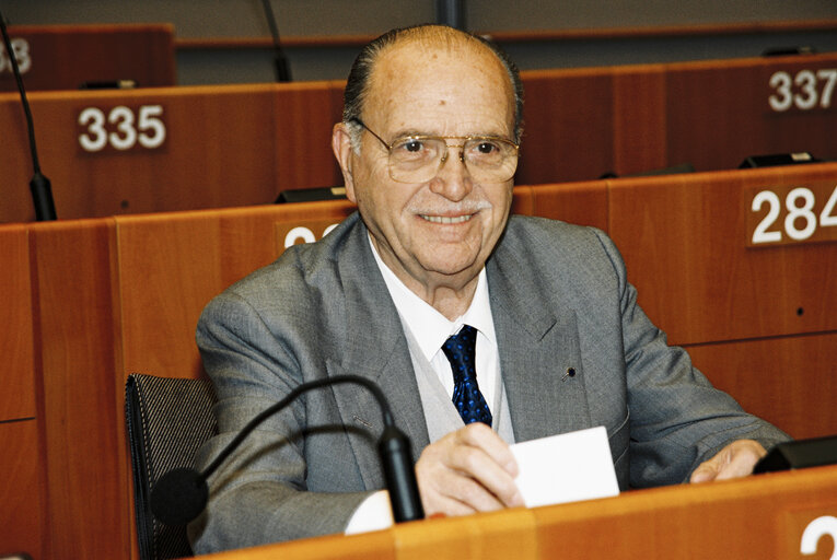 Fotó 1: Gerardo FERNANDEZ ALBOR in Plenary session at Brussels