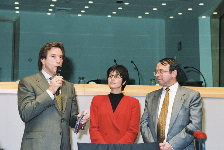 Fotografie 1: EPP party event in Brussels in May 1996