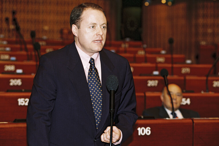 Nuotrauka 1: Alan John DONNELLY in plenary session at the EP in Strasbourg.