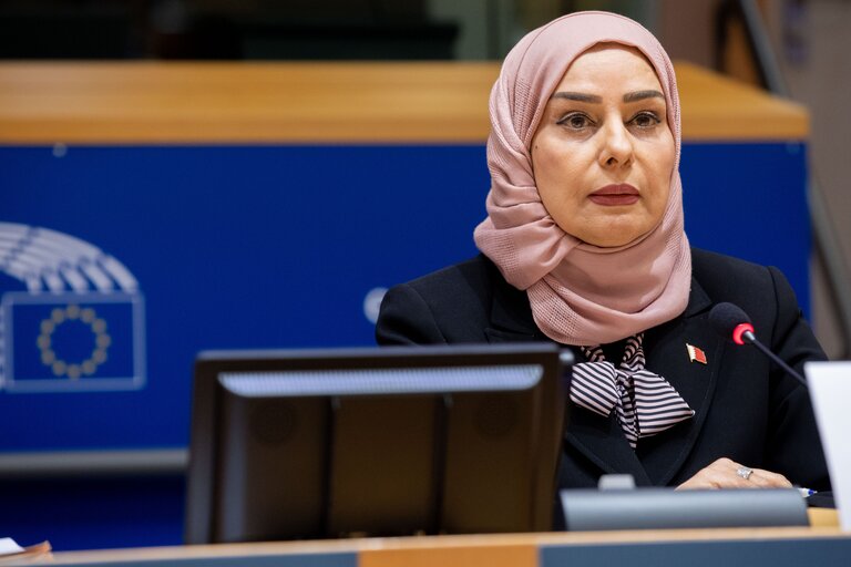 Fotogrāfija 18: AFET Committee In association with the Delegation for relations with the Arab Peninsula (DARP) - Exchange of views with Fawzia Abdulla Yusuf Zainal, Speaker of the Council of Representatives of Bahrain