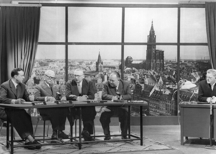 RTF television debate broadcasted in Eurovision - Strasbourg, 27 June 1957