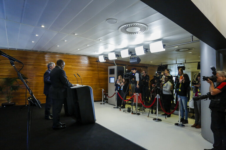 Fotografija 3: Visit of Cyril RAMAPHOSA, President of the Republic of South Africa. Joint Press statement