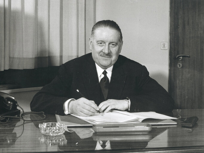 Alain POHER in the 1950s