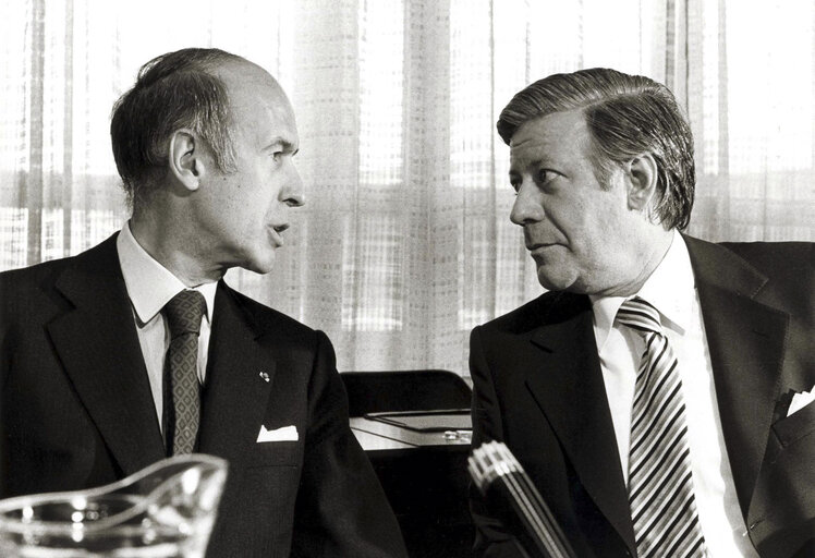 Nuotrauka 3: Valéry GISCARD D'ESTAING and Helmut SCHMIDT from 1073 to 1975