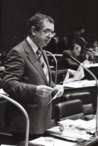 ELLIS, Robert Thomas during the plenary Session in september 1978