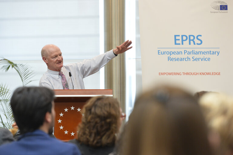 EPRS round table - Demographic Outlook for Europe: What it is and why it matters .