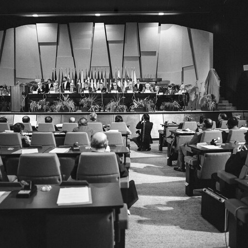 Photo 37: EU - Latin America Inter parliamentary conference at the Palais des Congres in Brussels