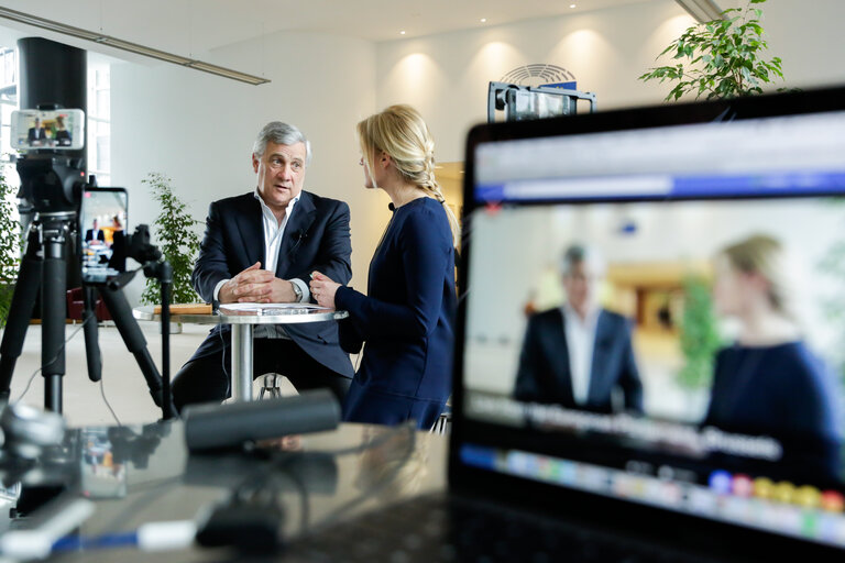 Foto 25: Facebook chat with Antonio TAJANI - EP President