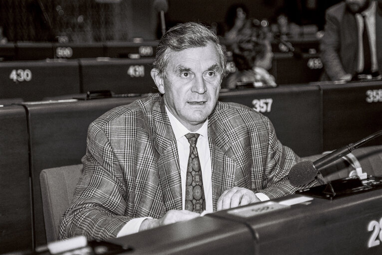 Honor FUNK in plenary session in Strasbourg - june 1990