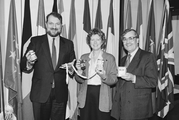 The MEPs Thomas SPENCER, Caroline JACKSON in Strasbourg in February 1993.