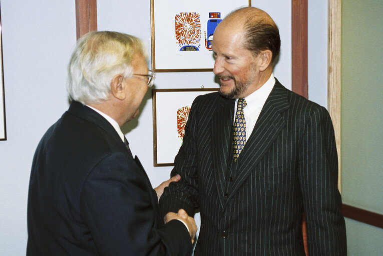 EP President meets with Simeon  SAXE-COBURG-GOTHA in October 1992