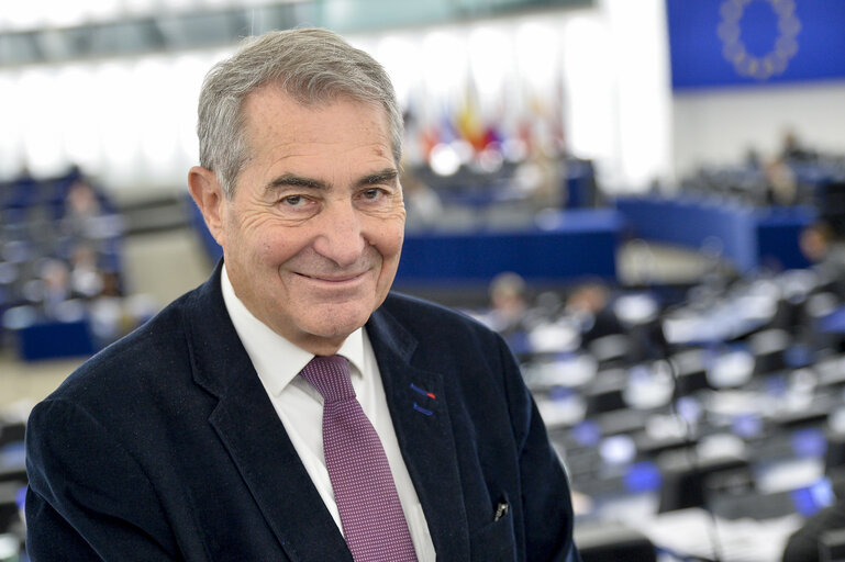 Fotografija 1: Jean Paul DENANOT in the European Parliament in Strasbourg