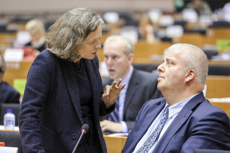 Foto 8: Public Hearing with Chair of the Supervisory Board of the ECB  EP Committee on Economic and Monetary Affairs