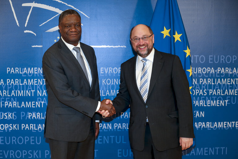 Nuotrauka 1: Martin SCHULZ - EP President meets with Denis MUKWEGE - Sakharov Prize 2014