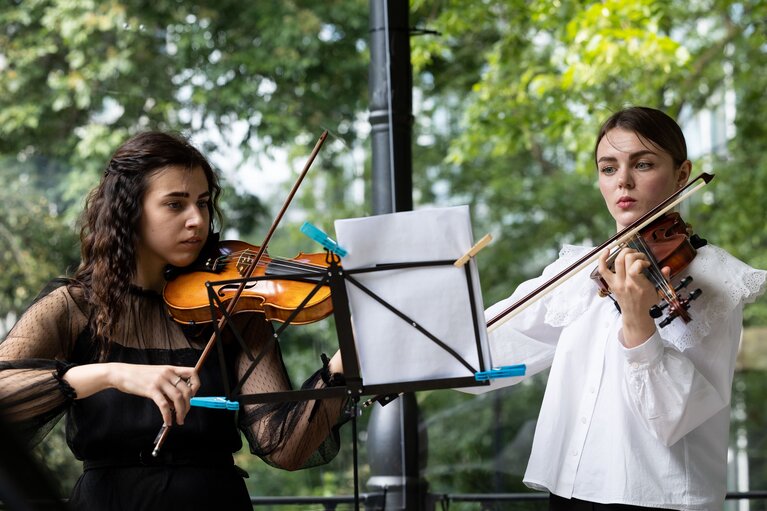 Fotografie 13: Citizen's Garden cultural season opening concert ' Soul of Ukraine '