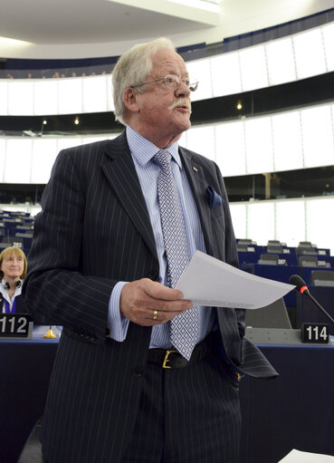 Roger HELMER in pleanry session week 24 2015 in Strasbourg