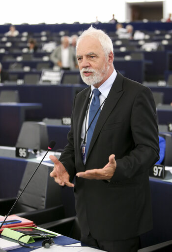 State of the Union debate Plenary Session week 37 in Strasbourg - Migration and refugees in Europe