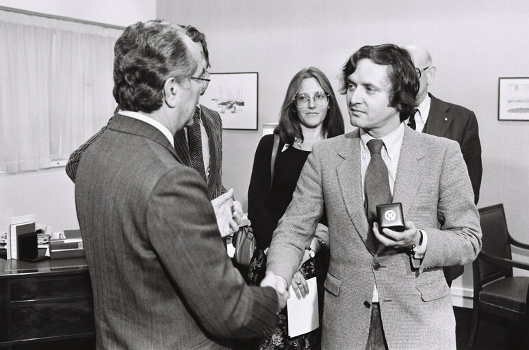 Foto 4: Medal ceremony in Strasbourg in april 1979.