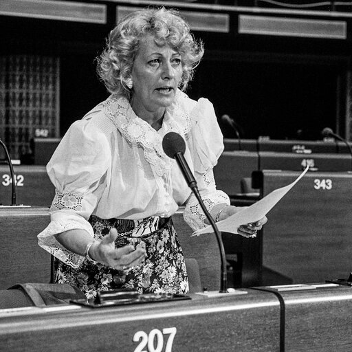 Foto 18: The MEP Ursula BRAUN-MOSER during a session in Strasbourg in June 1986.