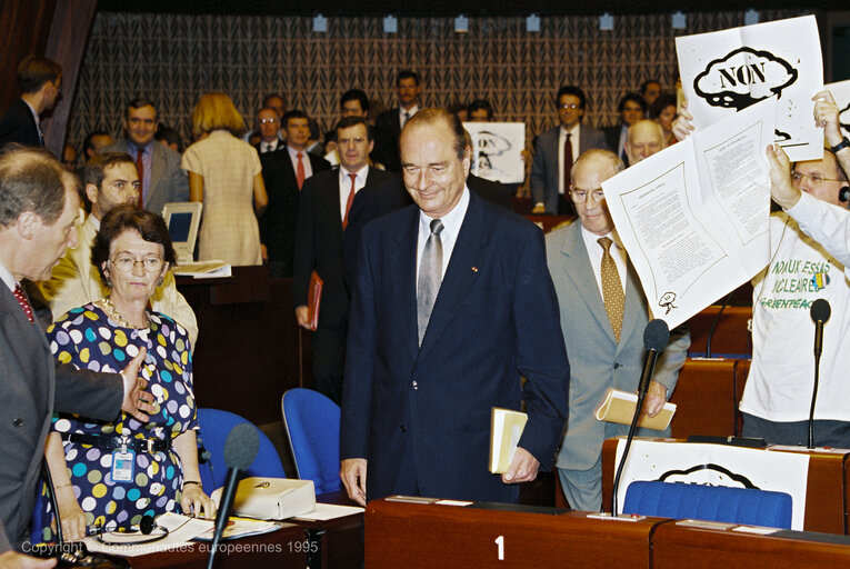 Jacques CHIRAC in plenary session in Strasbourg. Demonstration against French nuclear tests