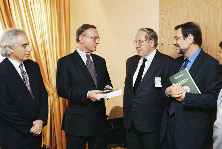 Klaus HANSCH EP President meets  with Karel VASAK.