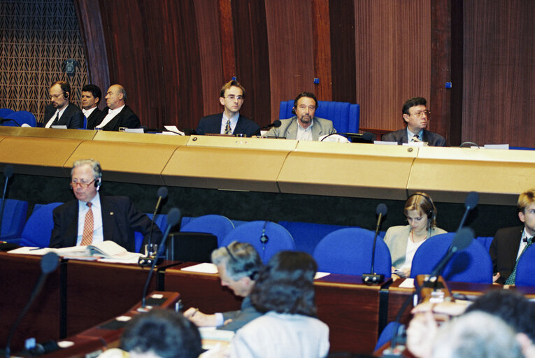 EP Vice-President Antoni GUTIERREZ DIAZ presides over a plenary session in Strasbourg