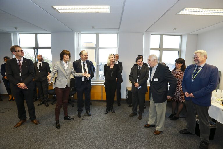 Foto 9: 25th anniversary of the presence of the first representative of a national parliament at the EP.